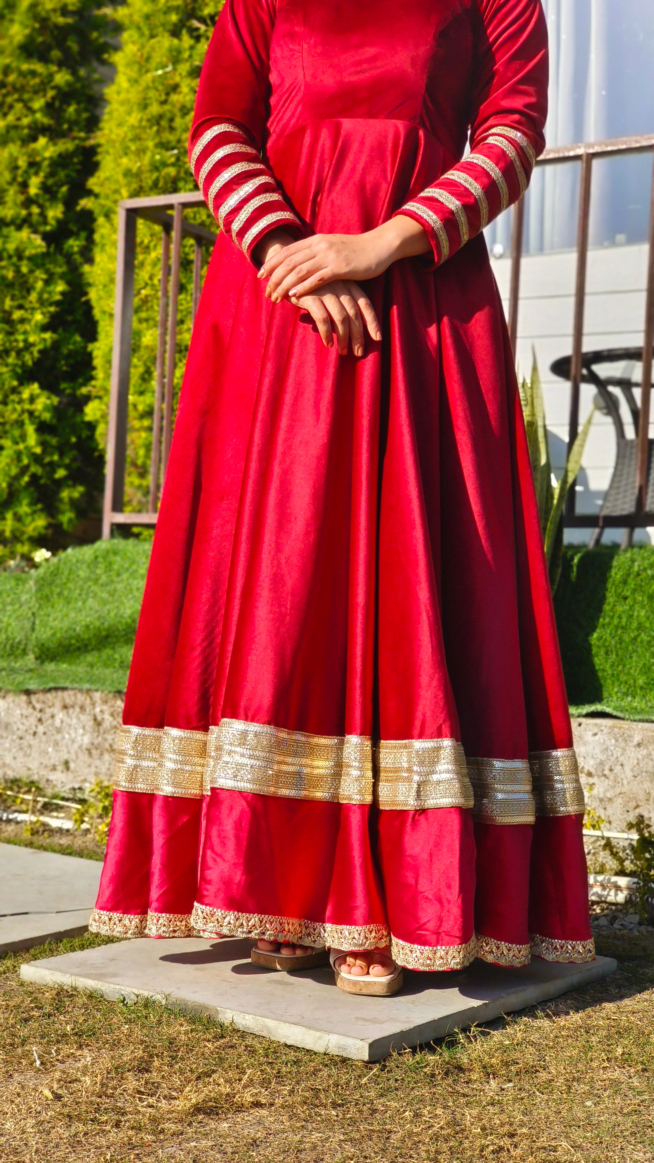 Noor-e-Rose Velvet Anarkali