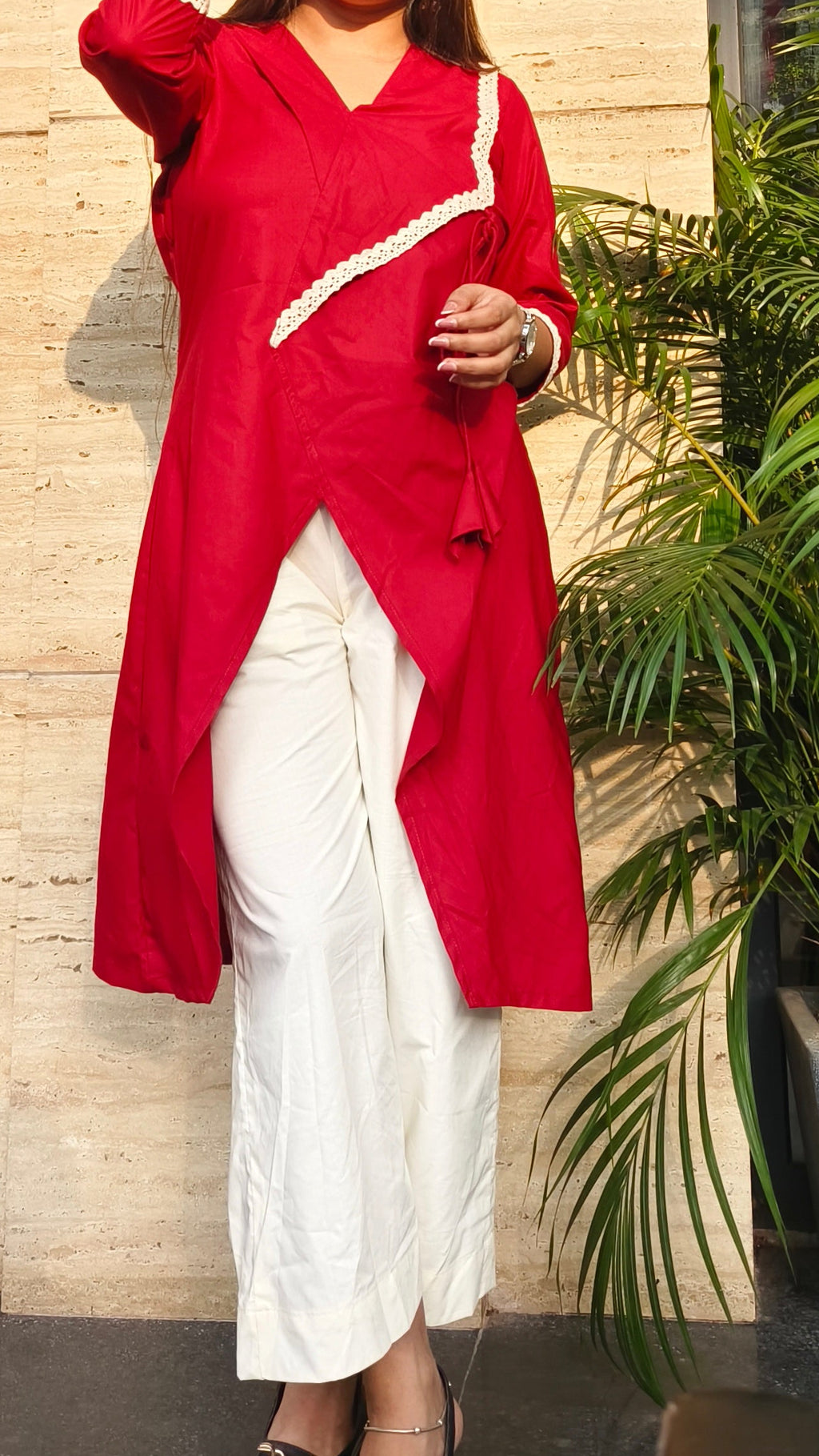 Aarohi Crimson Lace-Detail Kurti Set