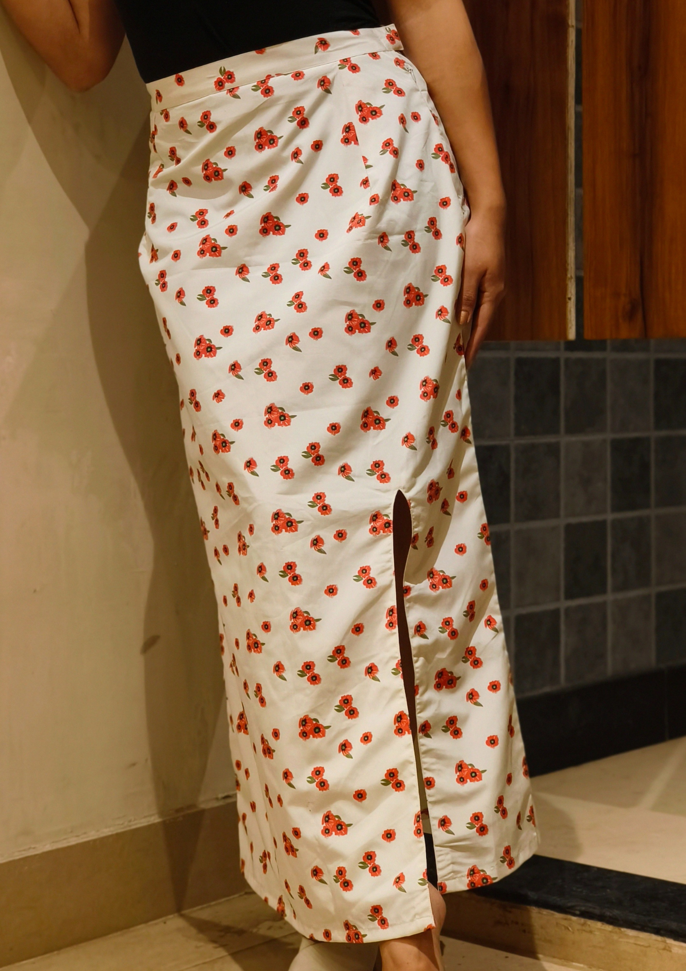 Ivory Poppy Bloom Slit Skirt